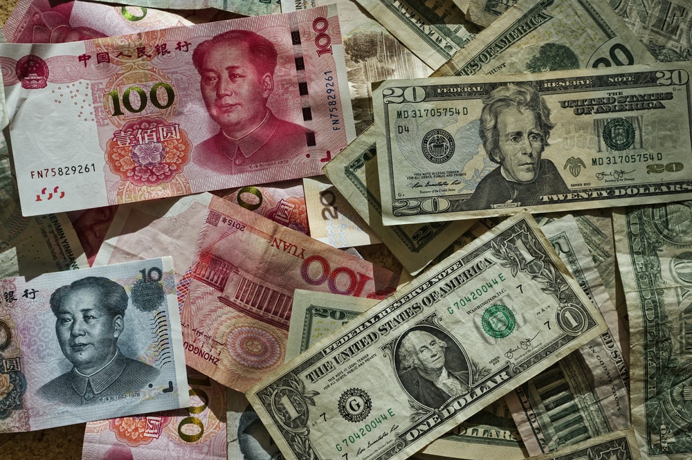 US dollar and Chinese yuan banknote lot